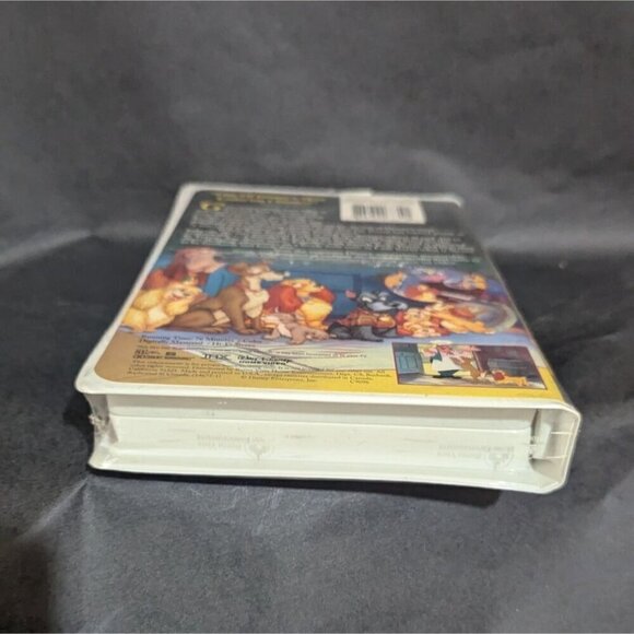 Disney's Lady & The Tramp VHS Tape Factory Sealed 1998 Original Release  READ - Picture 4 of 6